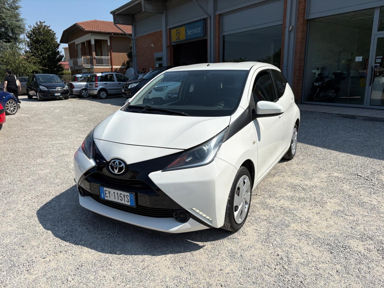 Toyota Aygo 1.0 Benzina 69 CV 5 porte