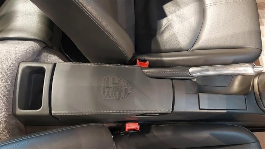 Porsche 911 Carrera cat Coupé