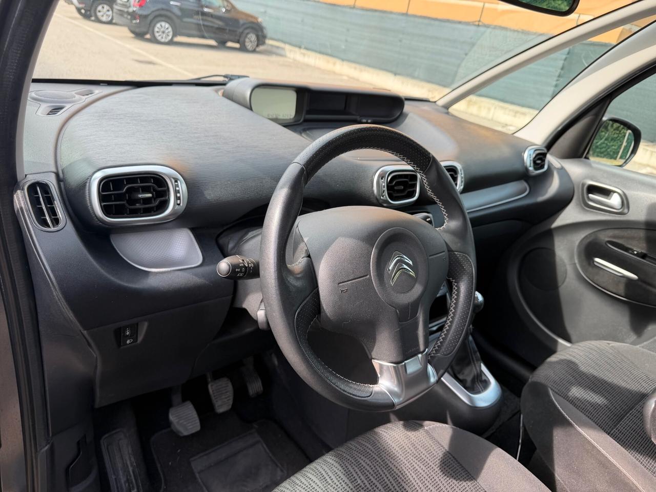 Citroen C3 PICASSO 1.6 - NEOPATENTATI - 12 MESI DI GARANZIA -