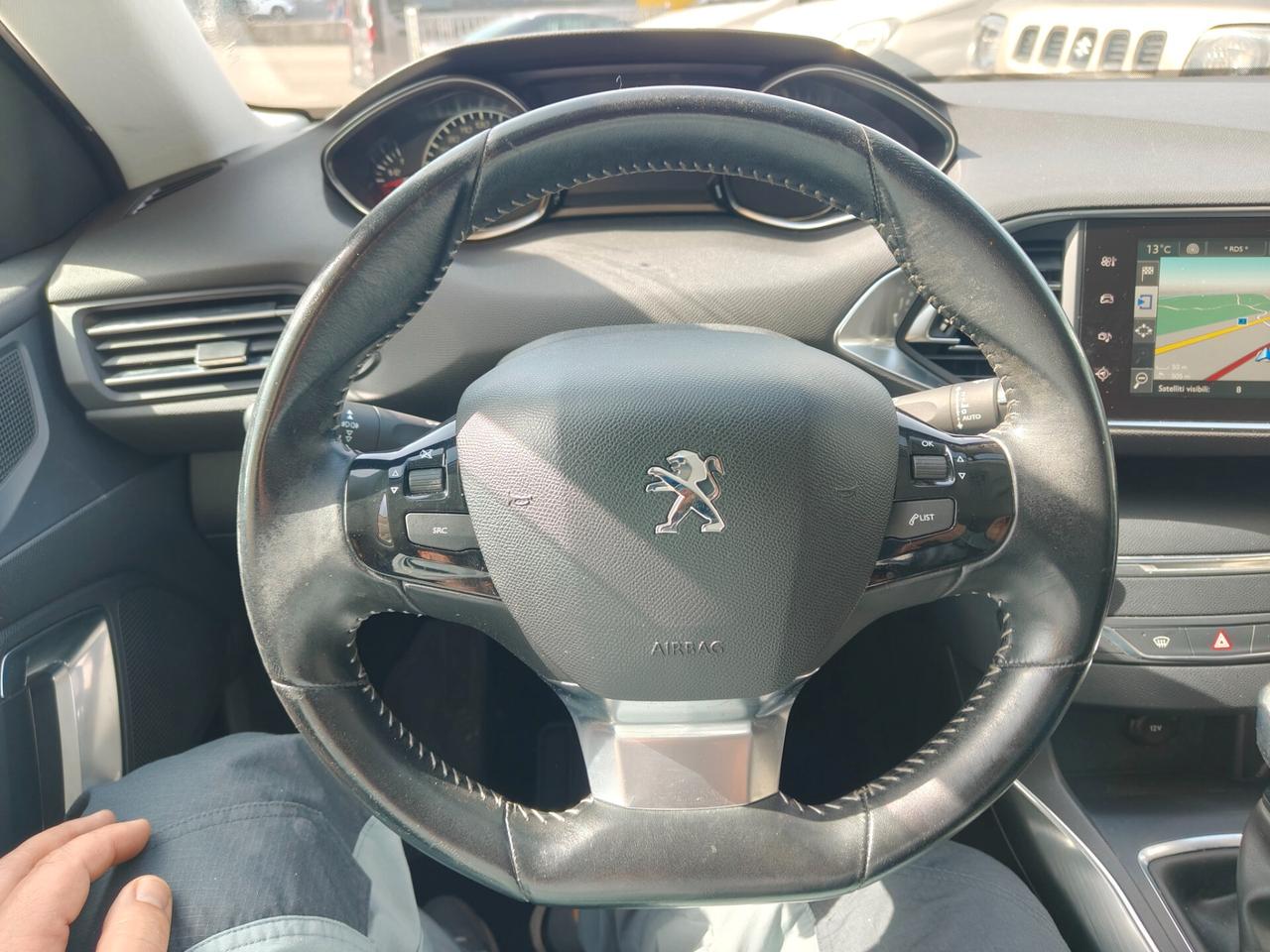 Peugeot 308 BlueHDi 120 S&S EAT6 SW Allure