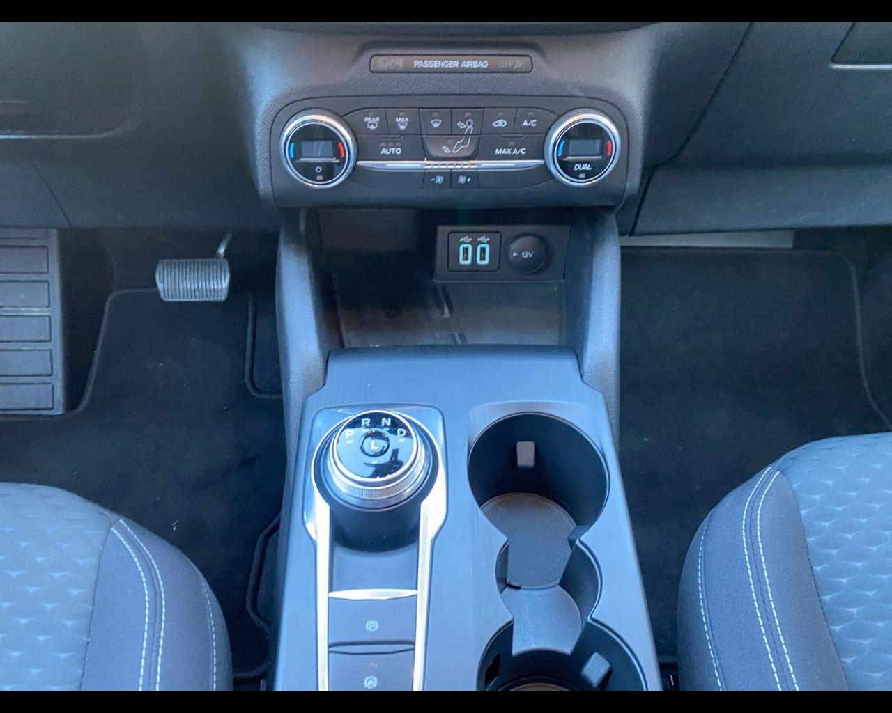 FORD Kuga III 2020 Kuga 2.5 full hybrid Connect 2wd 190cv e-shifter