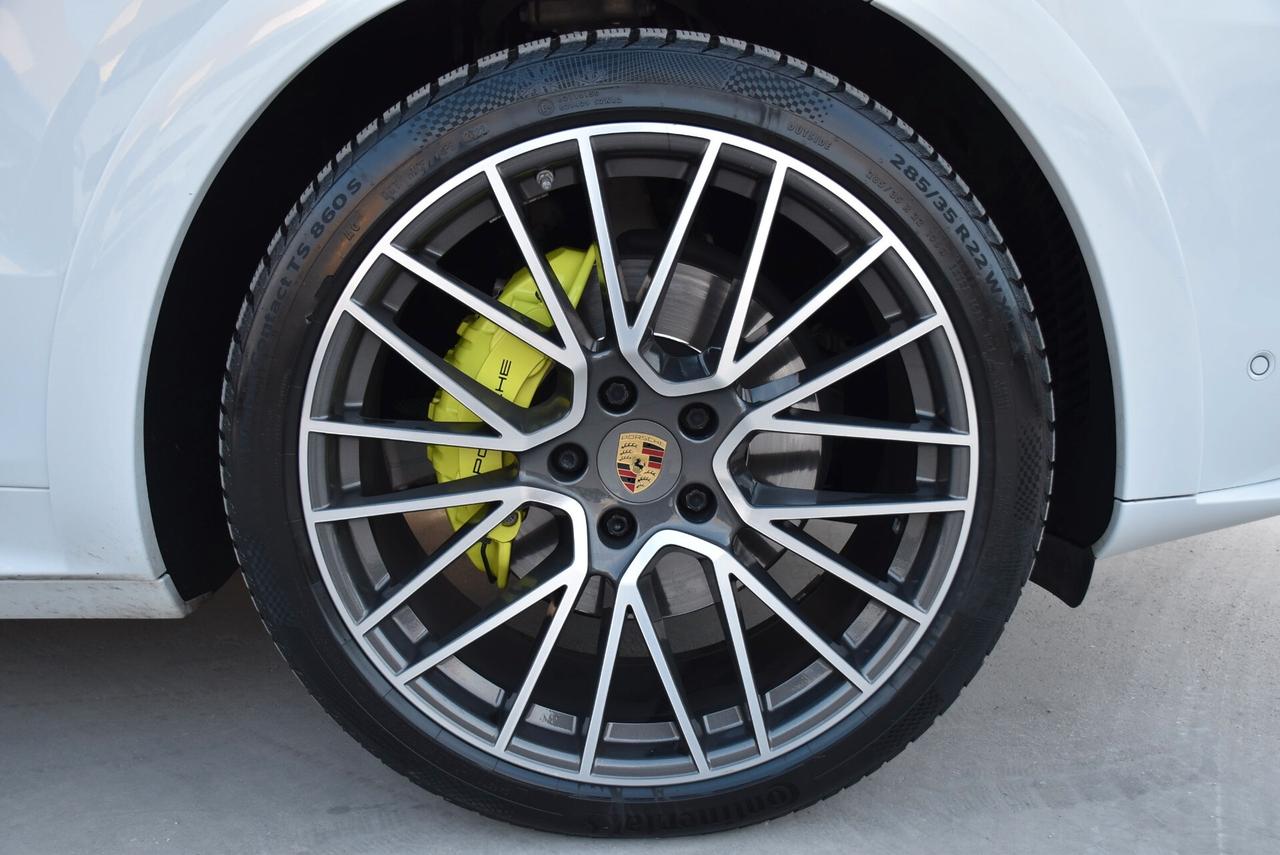 Porsche Cayenne Coupé 3.0 V6 E-Hybrid Platinum Edition