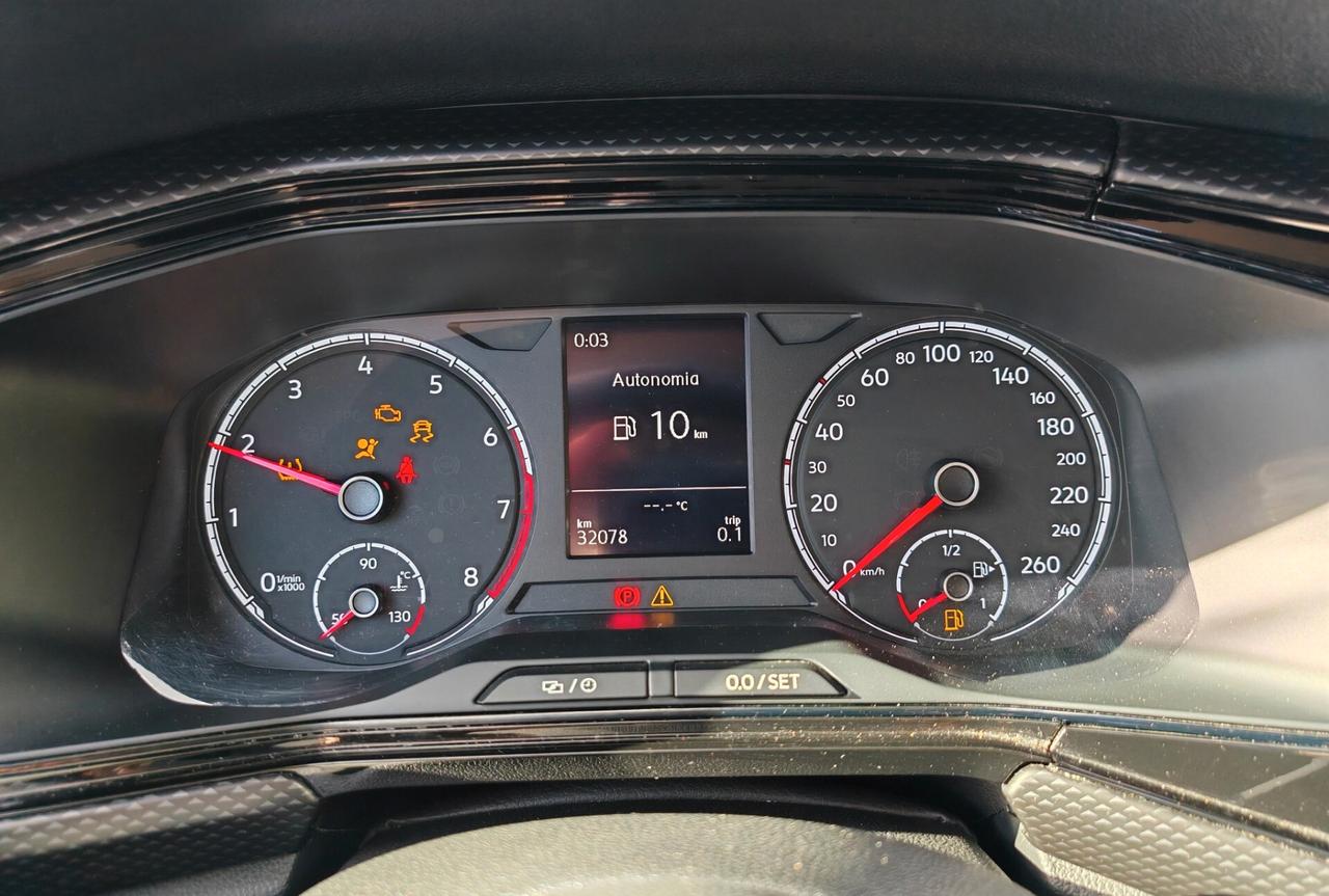 Volkswagen T-Cross SOLO 32.000KM incidentata