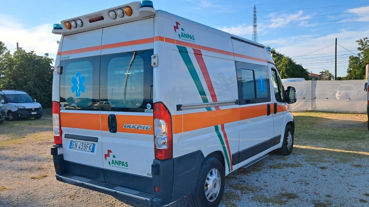 Fiat Ducato 35 2.3 MJT 130CV PM-TM Ambulanza