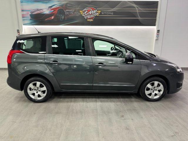 PEUGEOT 5008 1.6 HDi 115CV Business