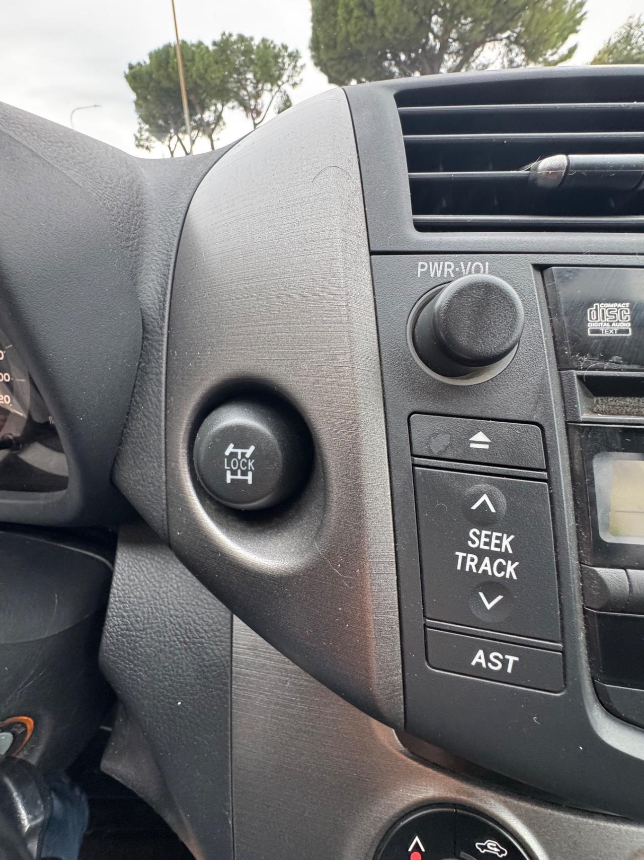 Toyota RAV 4 RAV4 Crossover 2.0 Exclusive