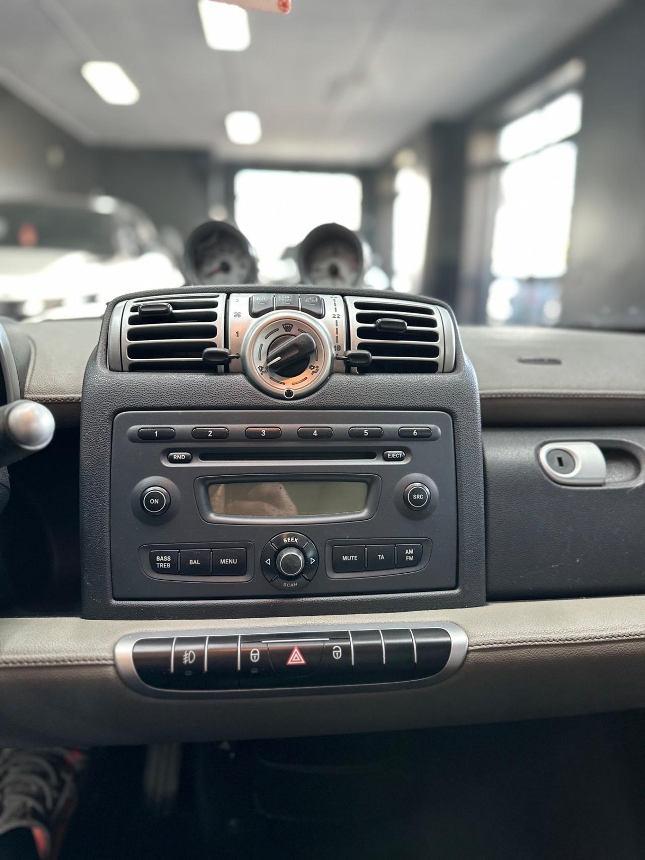 Smart ForTwo 1000 62 kW coupé passion