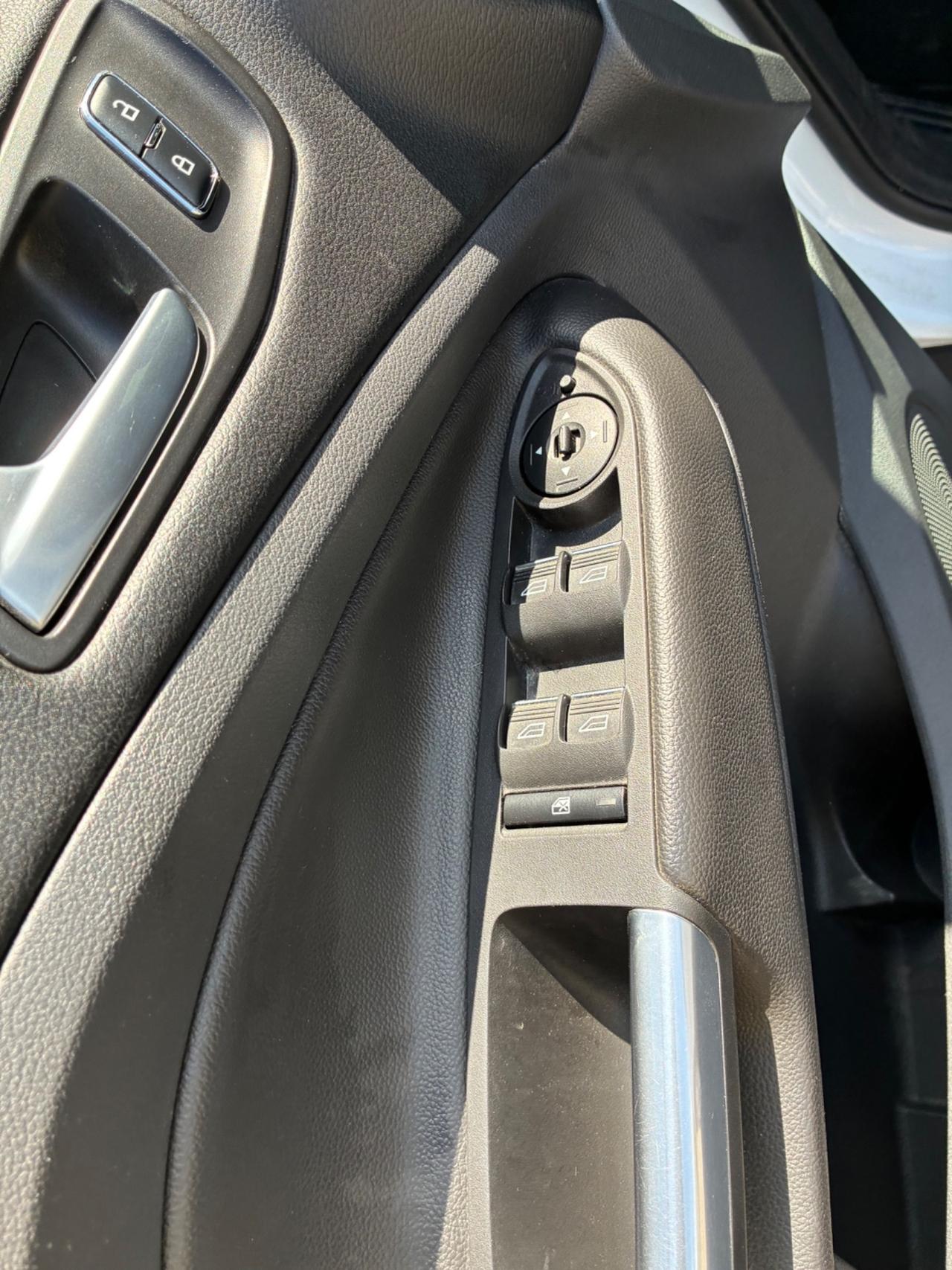 Ford Kuga 2.0 TDCI 120 CV S&S 2WD Titanium