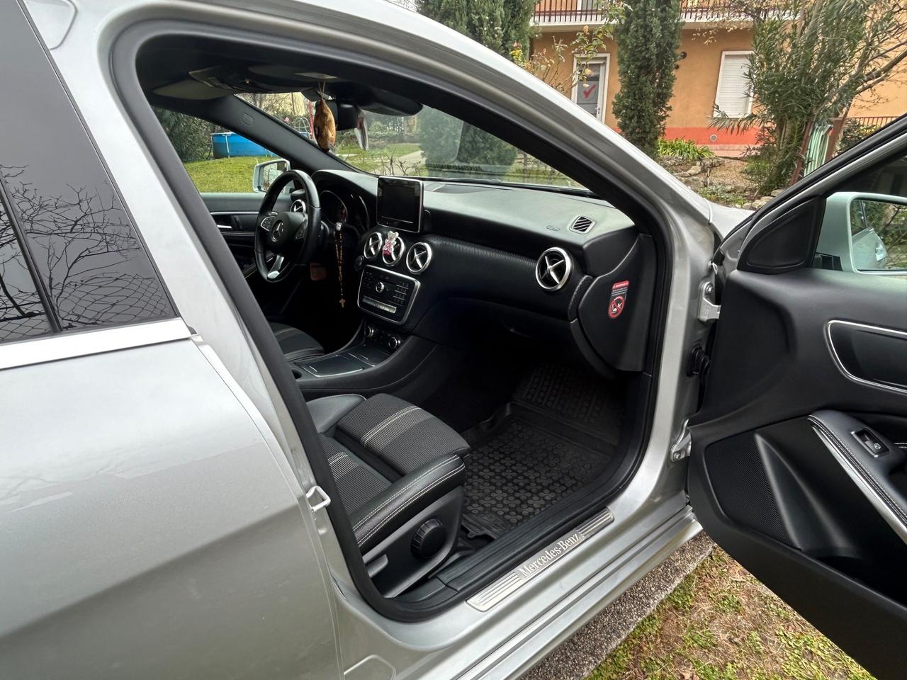 Mercedes-benz A 220 d Automatic 4Matic Premium