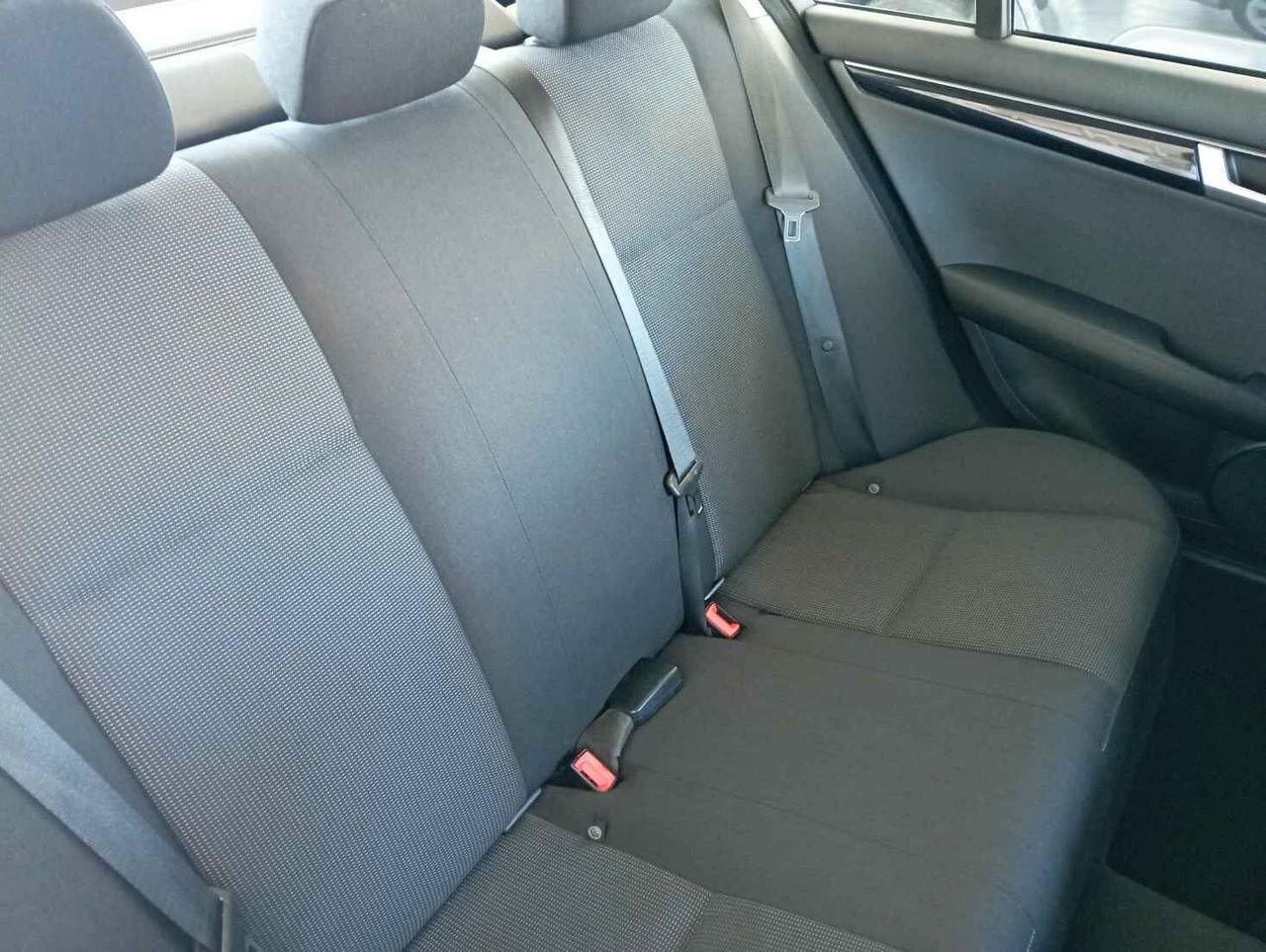 Mercedes-benz C 200 220 CDI BlueEFFICIENCY Elegance