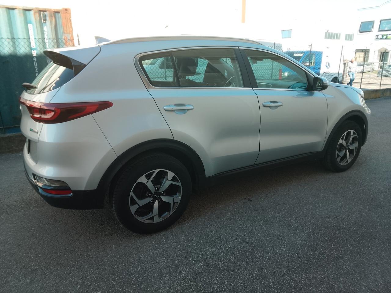 Kia Sportage 1.6 CRDi MHEV Business