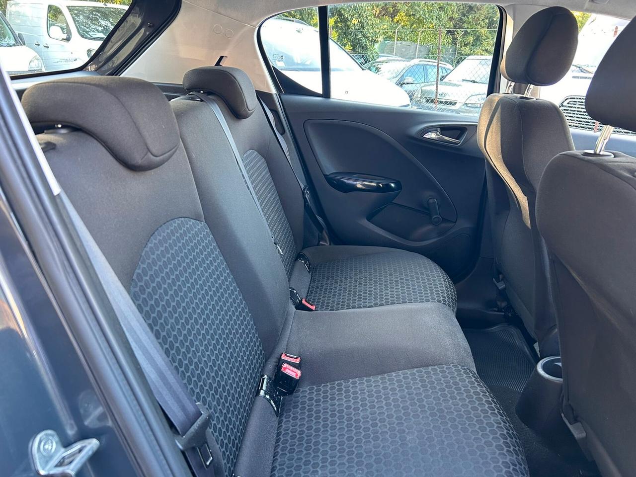 Opel Corsa Anno 2015 1.2 Benzina 5 porte 95.000 Km