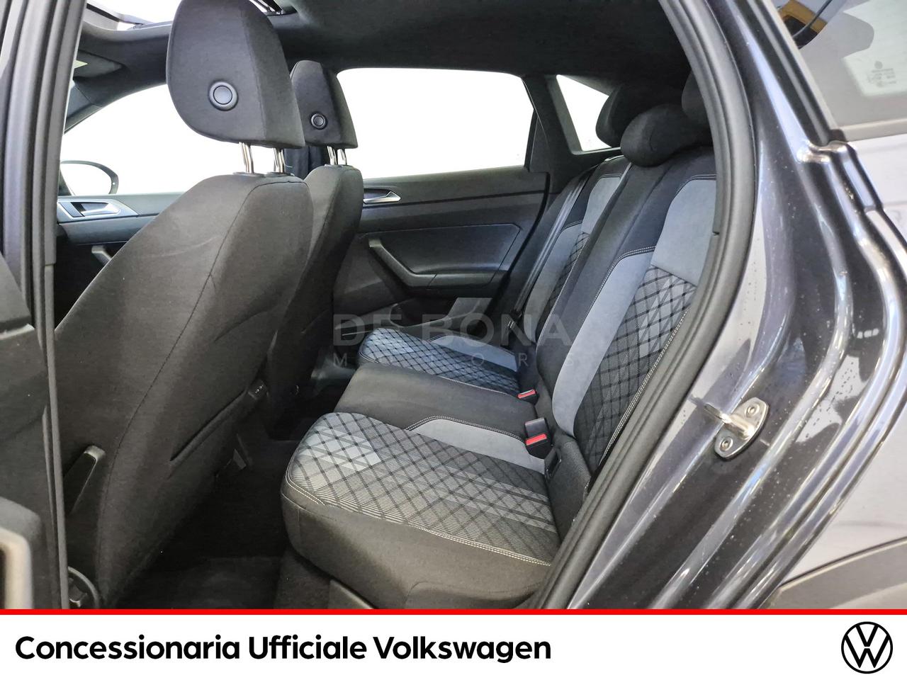 Volkswagen Taigo 1.0 tsi r-line 110cv