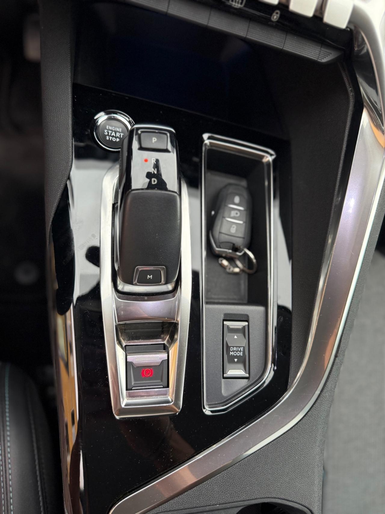 Peugeot 3008 BlueHDi 130 S&S EAT8 Allure