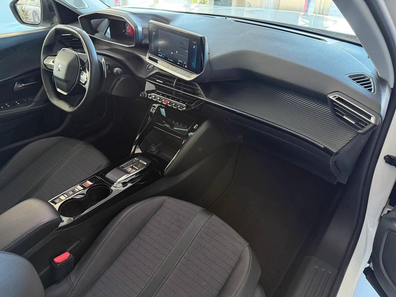 Peugeot 2008 BlueHDi 130 S&S EAT8 Allure Pack