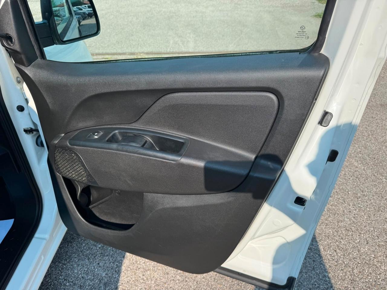 Fiat Doblo Doblò 1.6 MJT 105CV S&S PC-TN Cargo Lounge