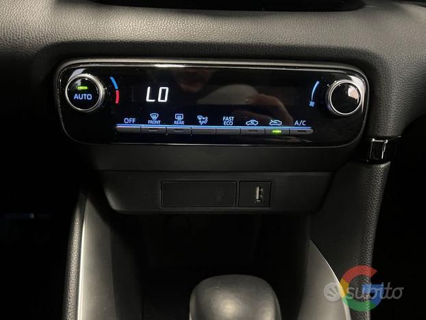 Toyota Yaris Hybrid Active1.5 92cv - PREZZO PROMO