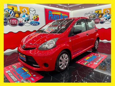 Toyota Aygo 1.0 68cv Connect - 2013