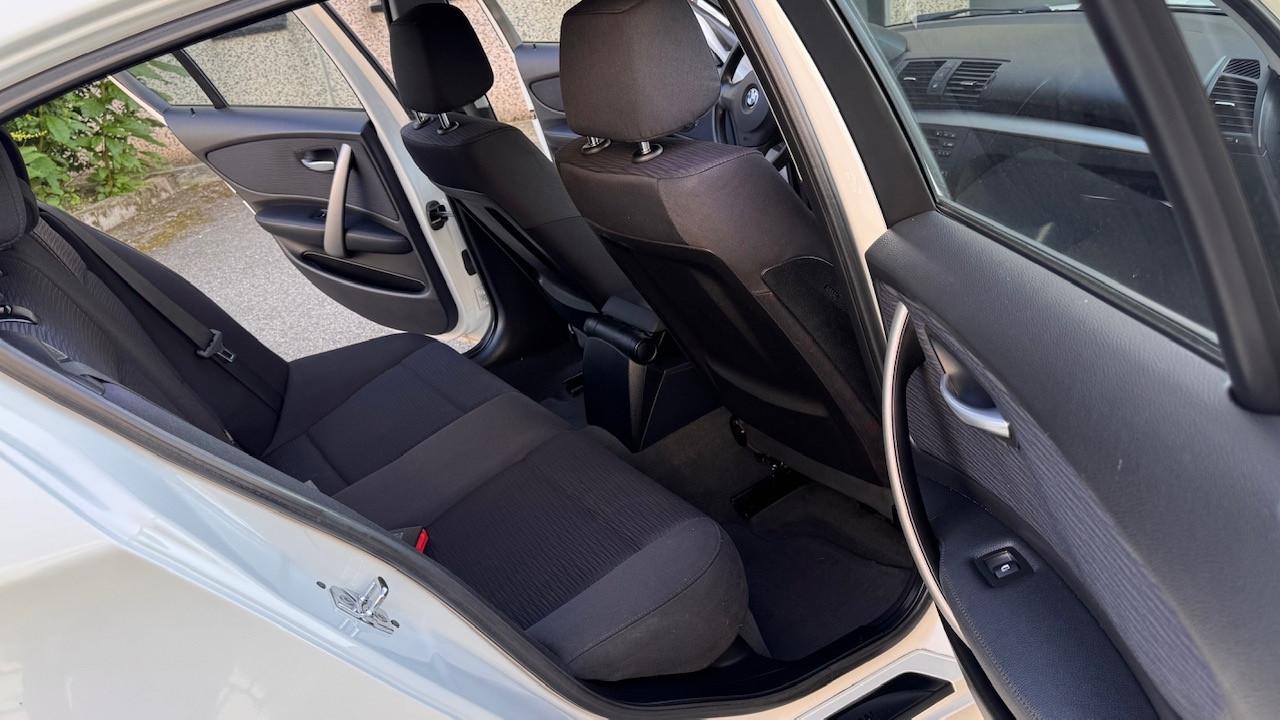 Bmw 116 116i cat 5 porte Attiva
