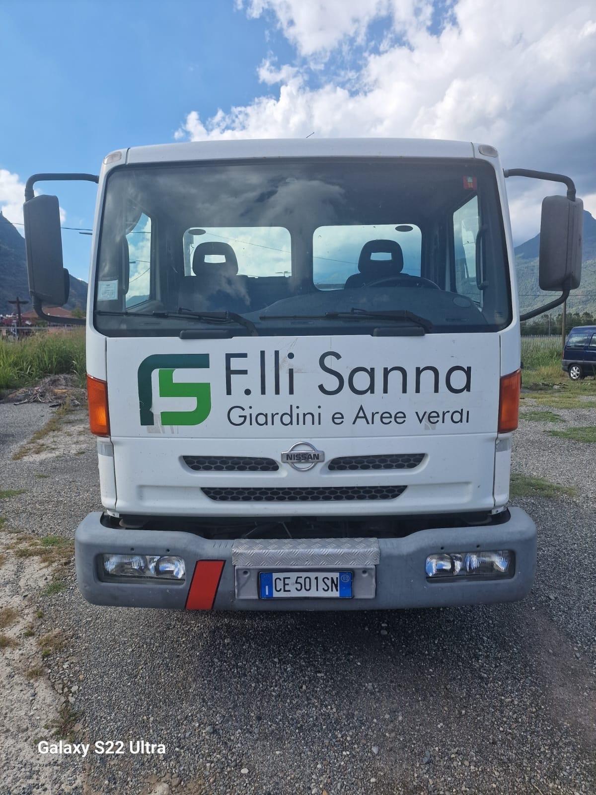 Nissan atleon Pat.c del 2002 in saldo 501