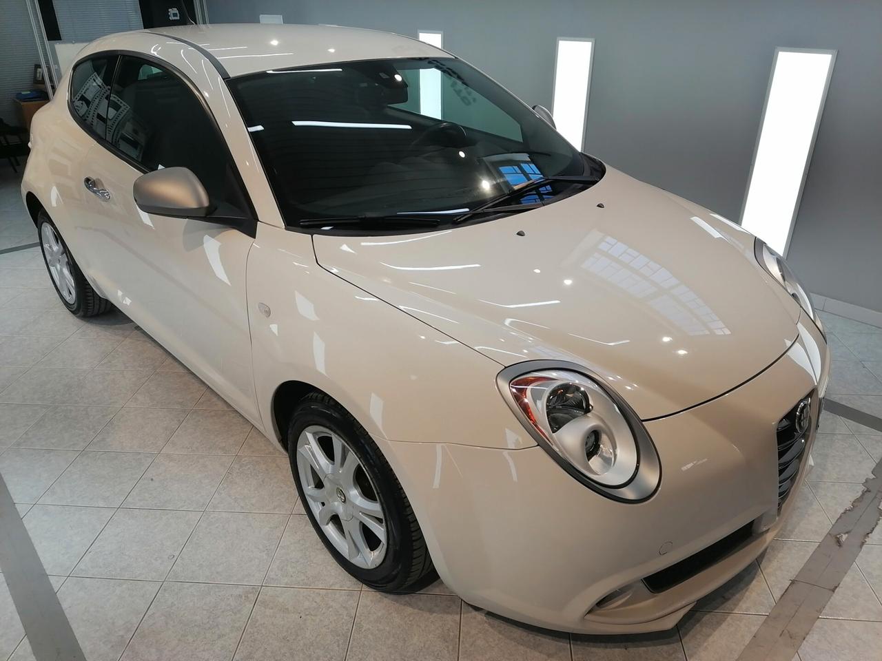 Alfa Romeo MiTo 1.3 JTDm-2 95 CV S&S Distinctive