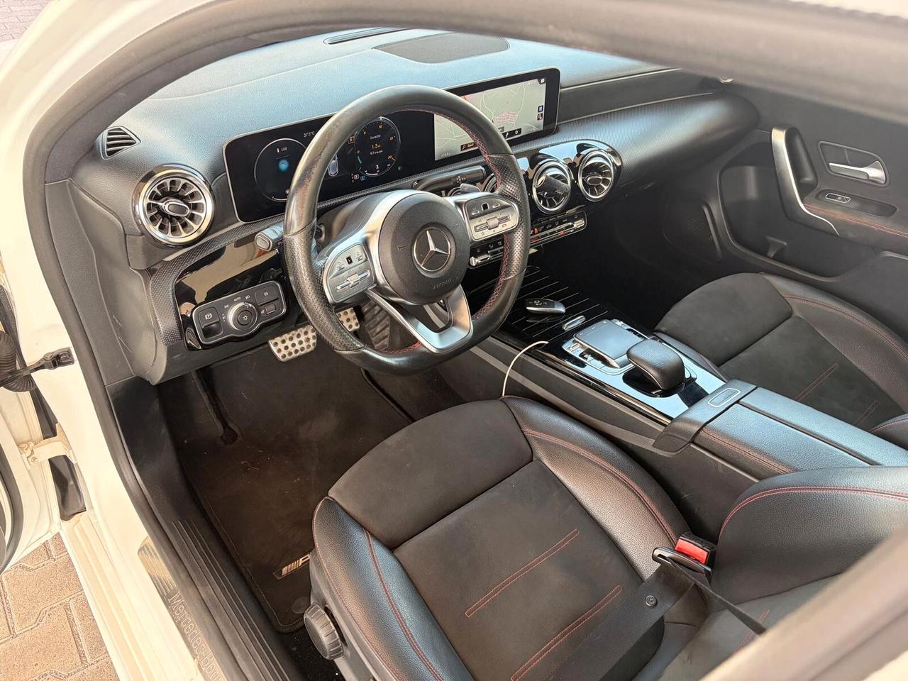Mercedes-benz A 200 Automatic Premium AMG, VETRI PRIVACY, CERCHIO 18 PREZZO VERO!!!
