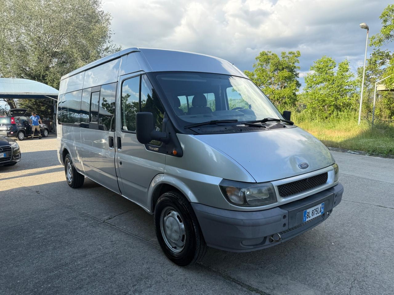 FORD TRANSIT TOURNEO 9 posti garanzia