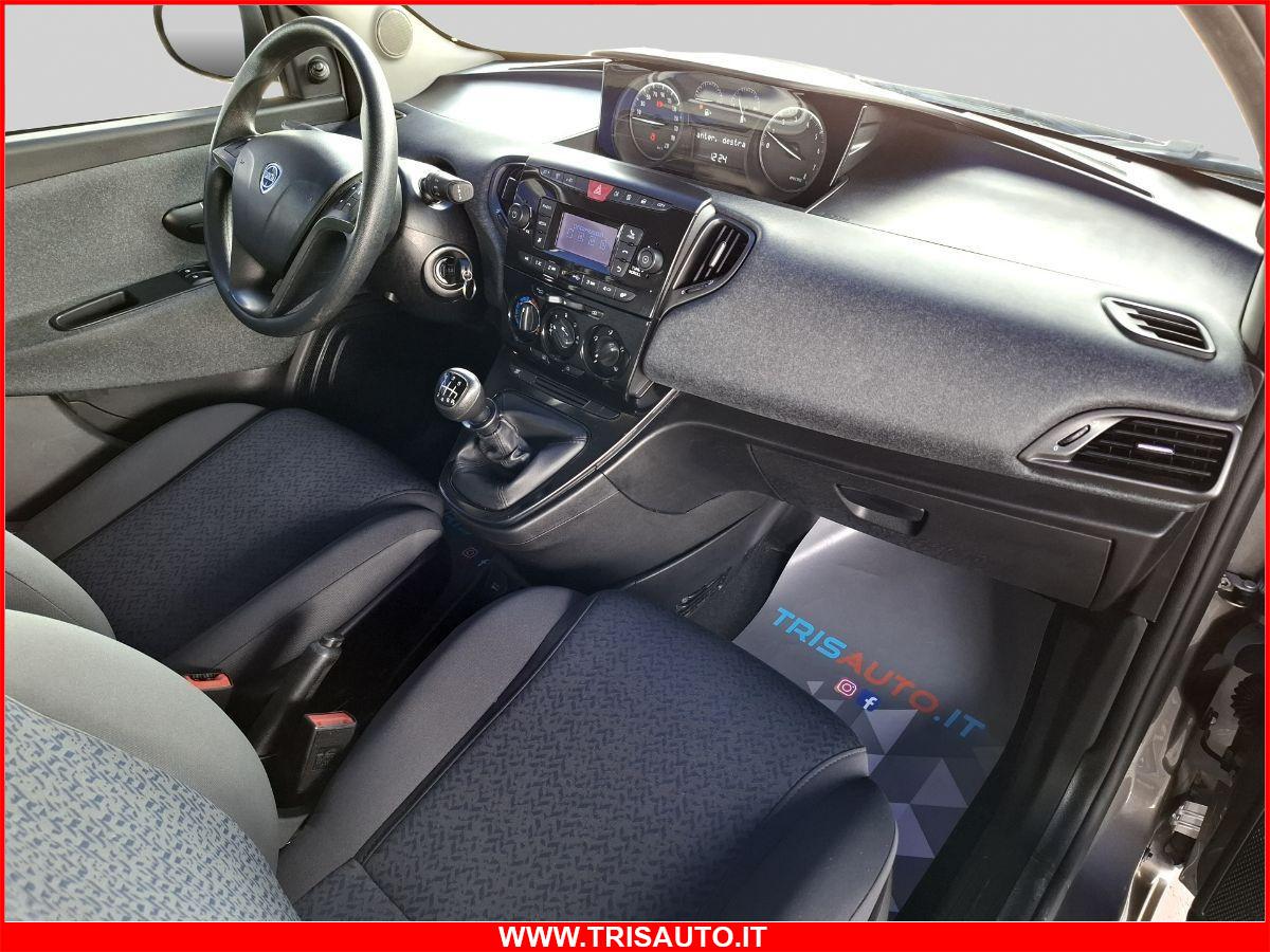 LANCIA Ypsilon 1.0 Hybrid Silver NEOPATENTATI