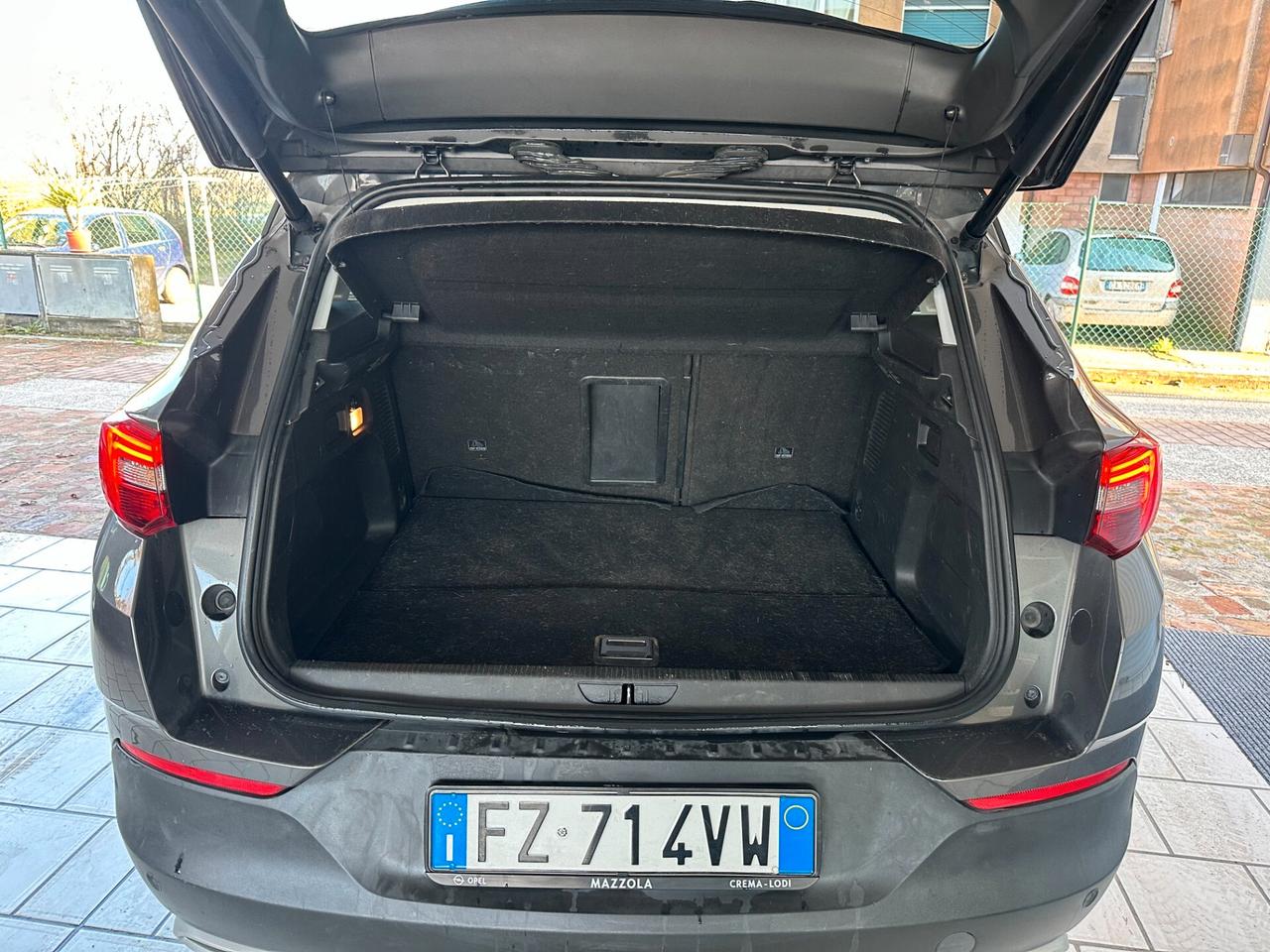 Opel Grandland X 1.6 Hybrid4 Plug-in aut. AWD