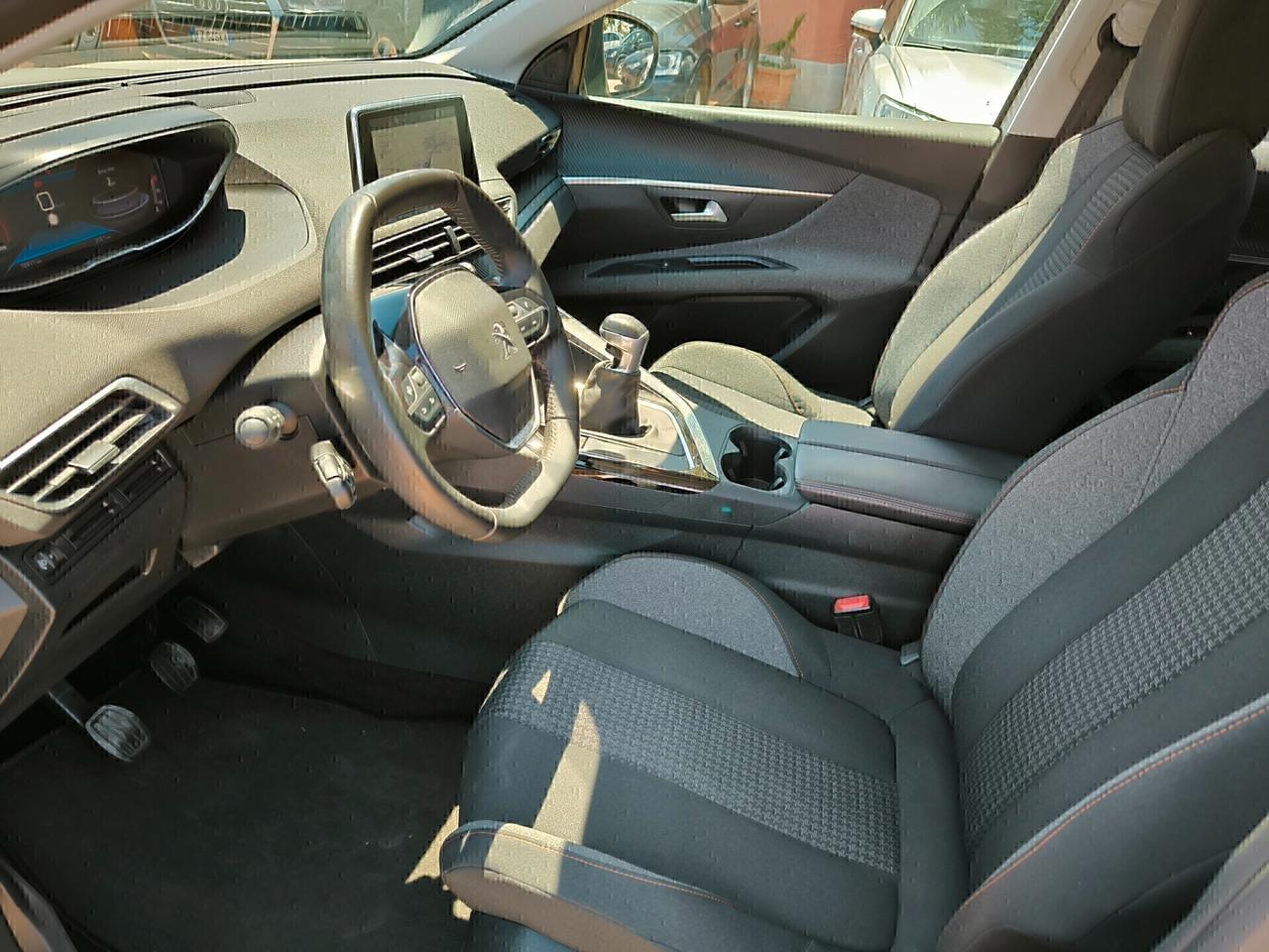 Peugeot 3008 BlueHDi 130 S&S Business