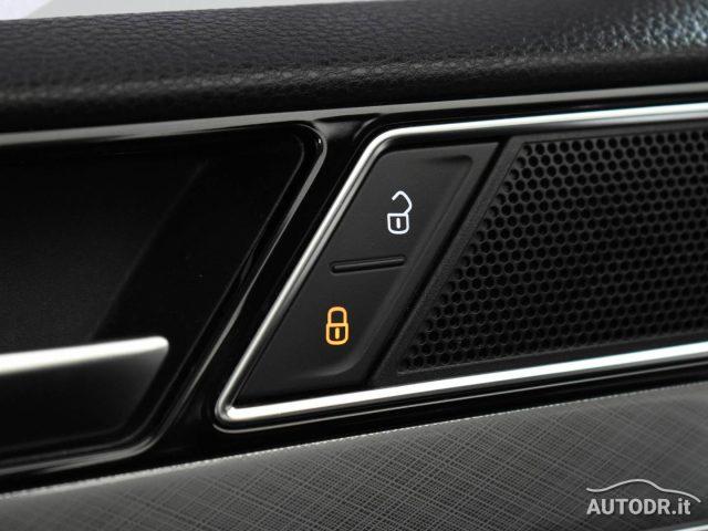 VOLKSWAGEN Passat Variant 2.0 TDI EVO 150cv Business Fari LED, Navi, Ambient