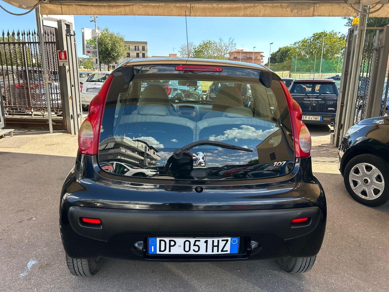 Peugeot 107 1.0 68CV 3p. Desir