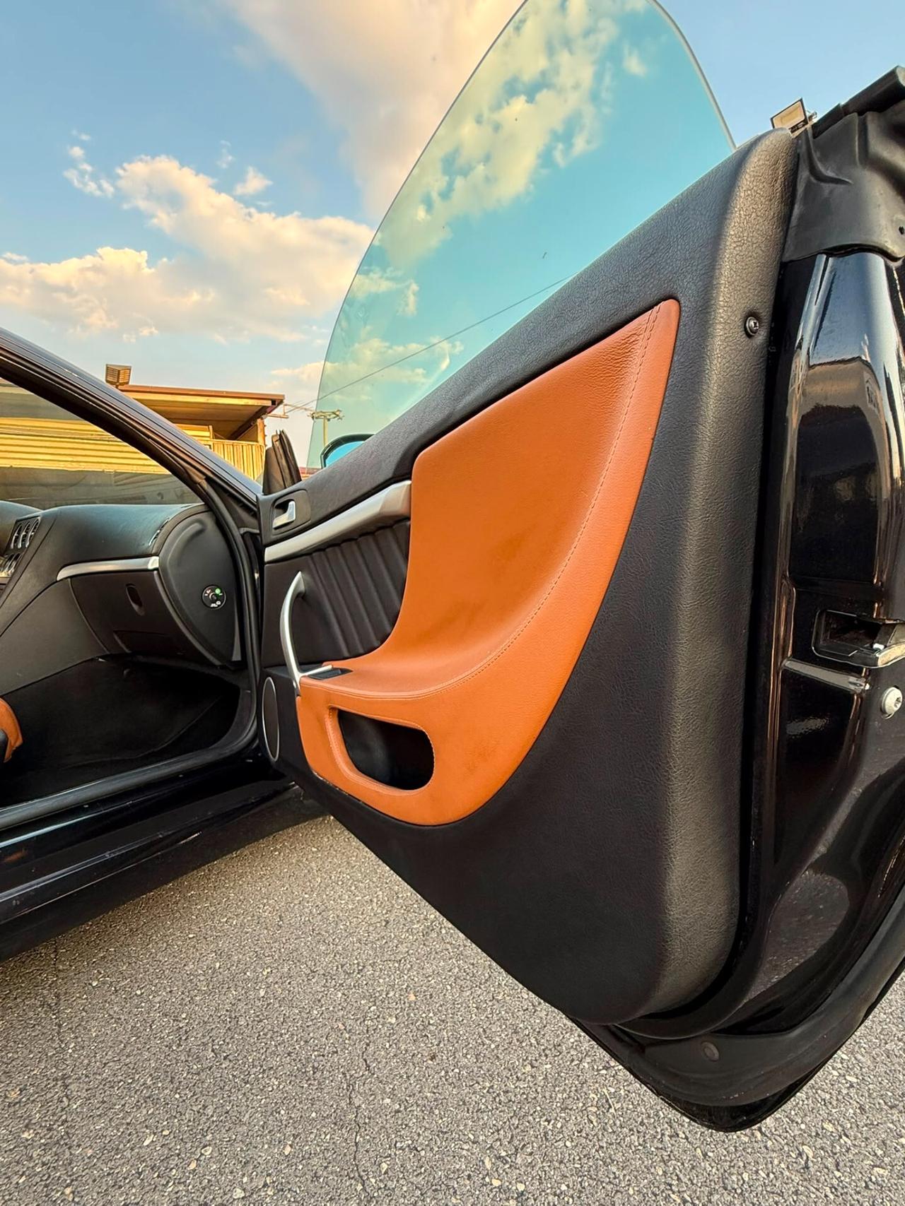 Alfa Romeo Spider 1750 TBi