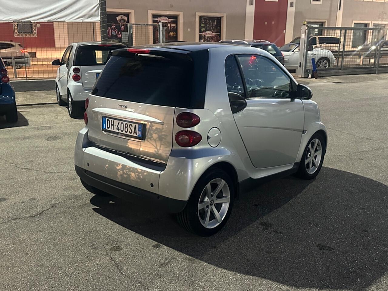 Smart ForTwo 1000 52 kW SERVOSTERZO