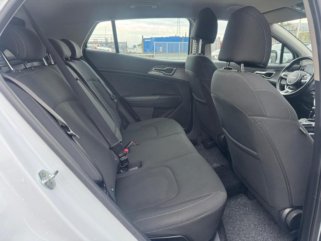 KIA Sportage 1.6 crdi mhev Business dct