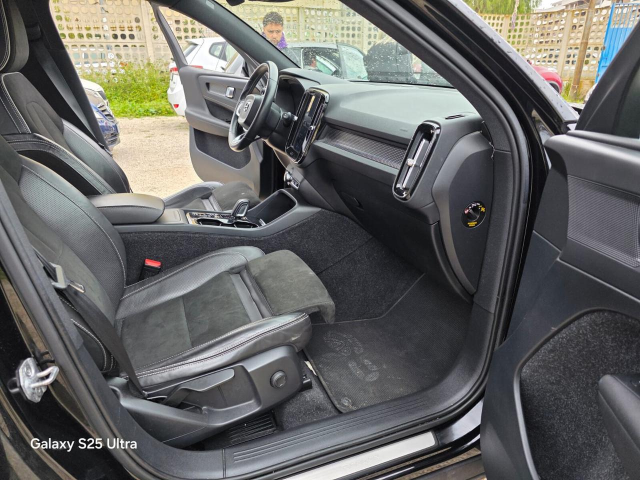 Volvo XC40 D3 Geartronic R-DESIGN 10/2018