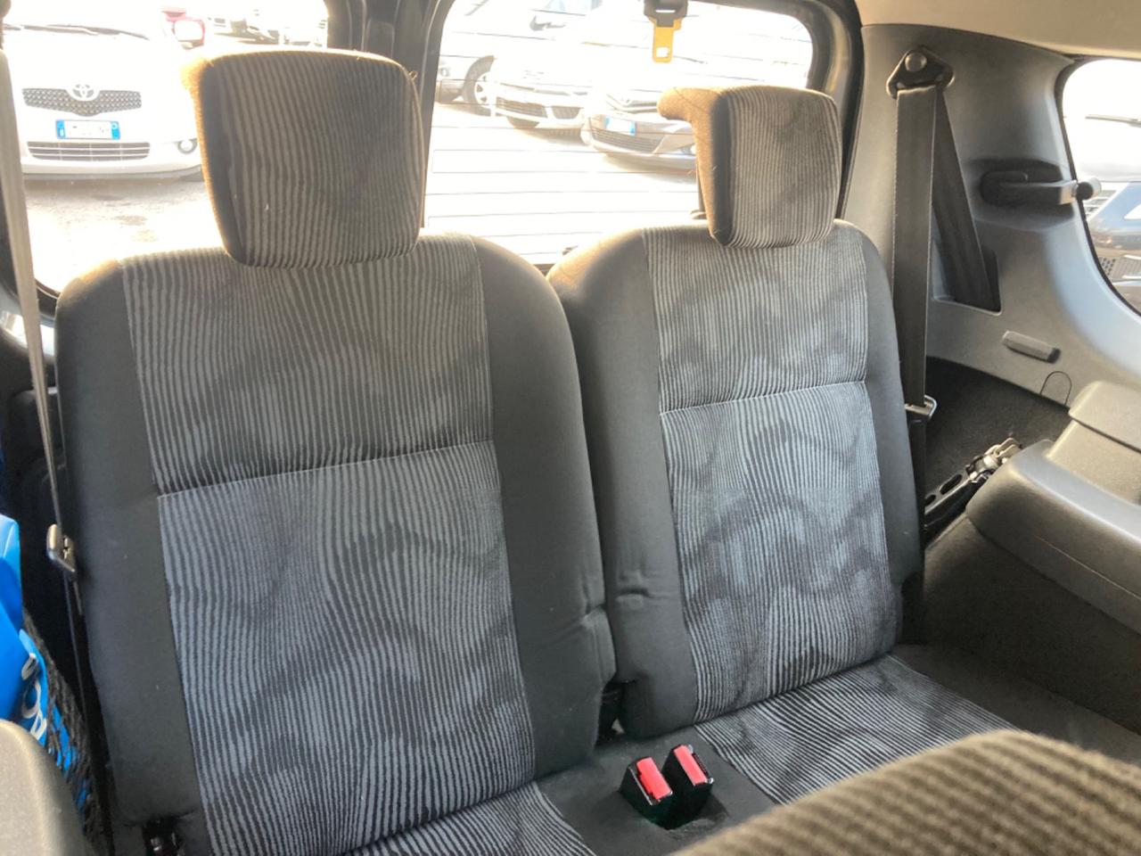 DACIA LOGAN 7 POSTI (KM 98.409)