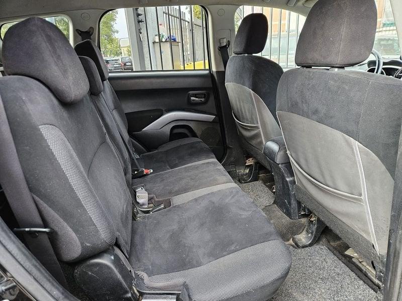 Mitsubishi Outlander Outlander 2.0 di-d 7POSTI GANCIO TRAINO