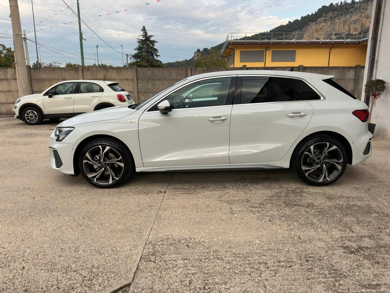 Audi A3 SPB 30 g-tron S tronic line edition