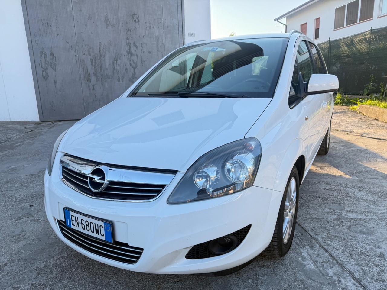 Opel Zafira 1.6 Turbo Metano 2029 7 POSTI 2012