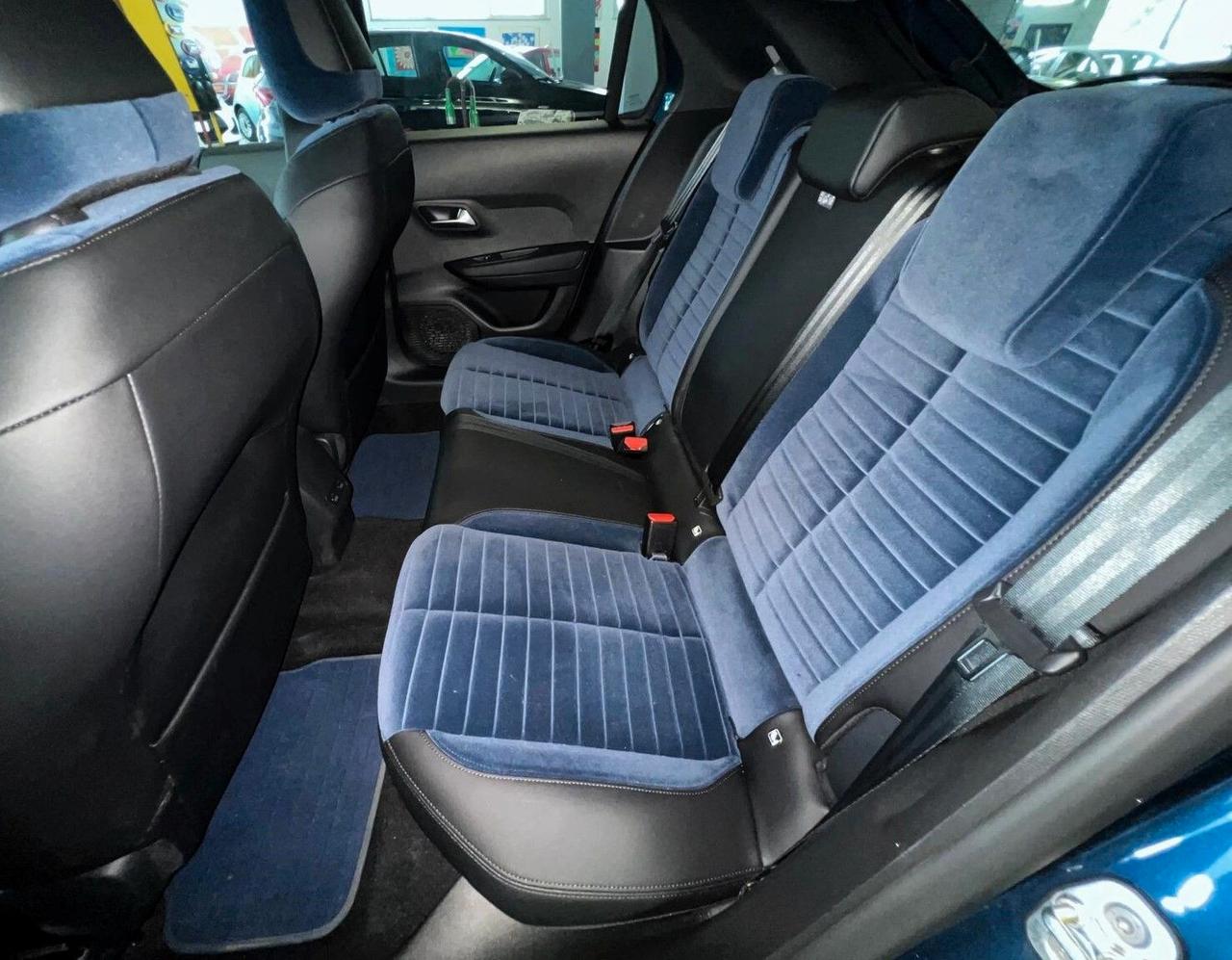 Lancia Ypsilon Hybrid e-DCT Edizione Cassina