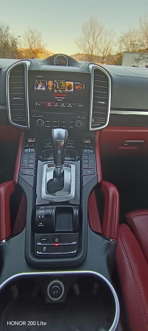 Porsche Cayenne 3.0 Platinum Edition gancio traino