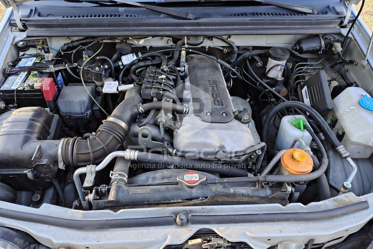SUZUKI Jimny 1.3i 16V cat 4WD JLX
