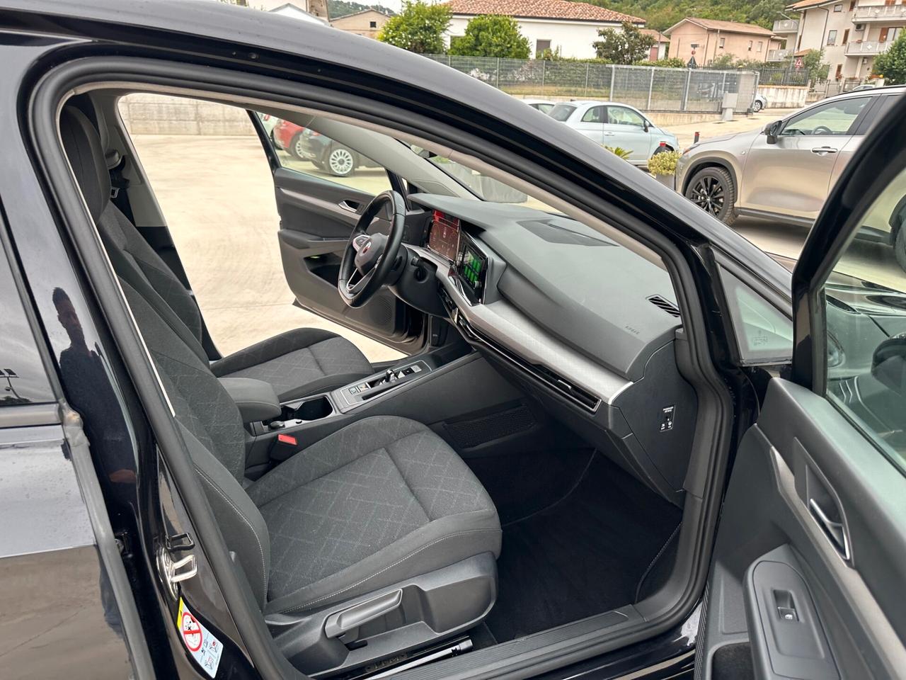 Volkswagen Golf 1.5 TGI DSG Life
