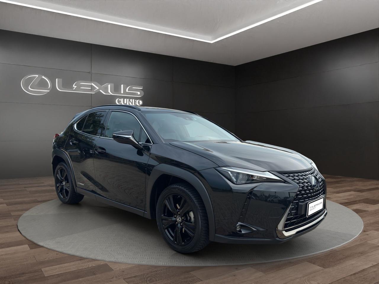 Lexus UX 250h 2.0 Midnight 2wd cvt