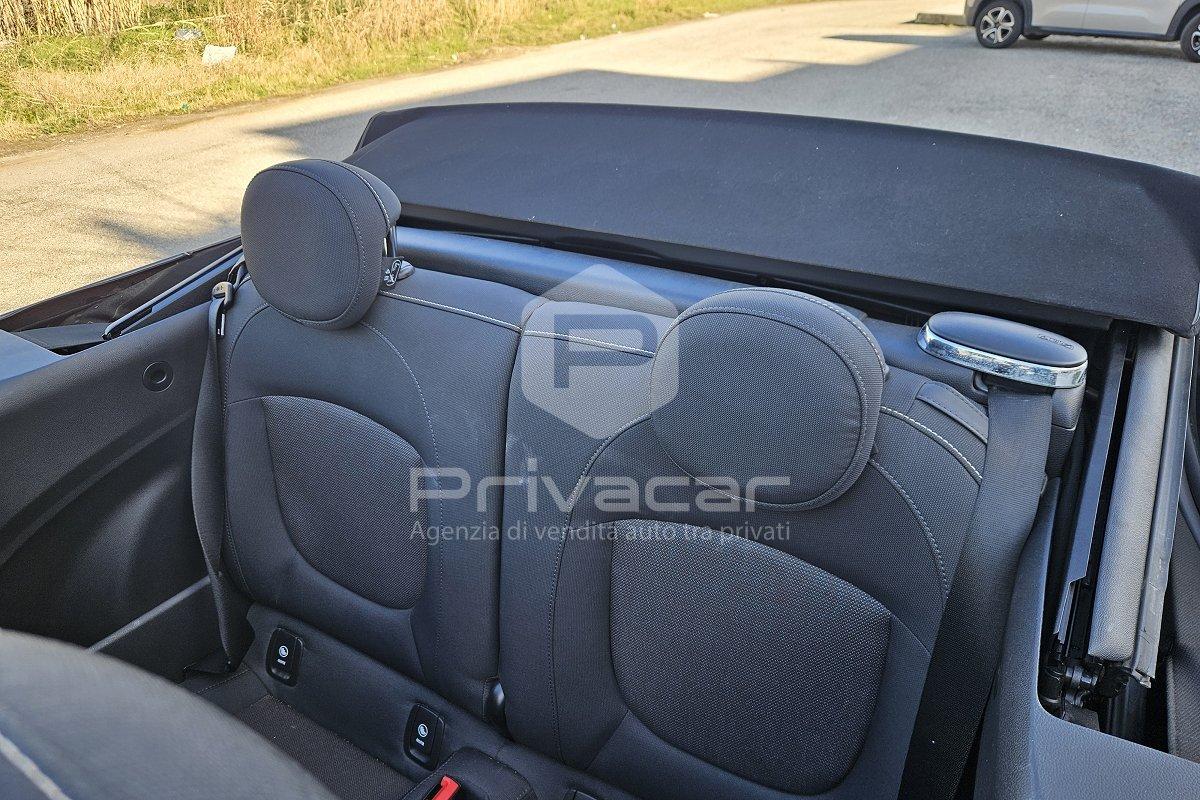 MINI Mini 1.5 Cooper Cabrio