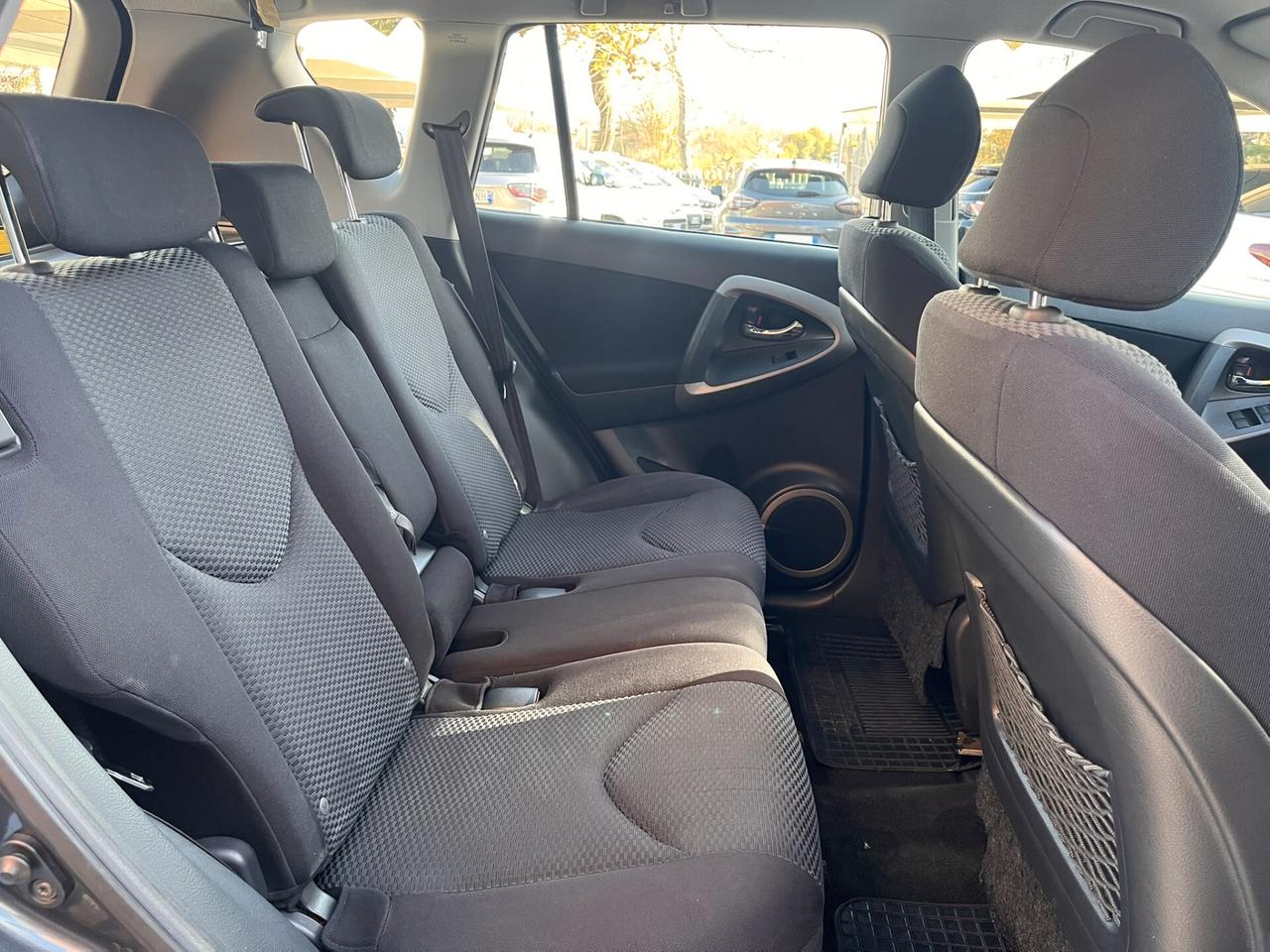 Toyota RAV 4 2.2 4x4 Diesel 136 CV Fuoristrada Luxury