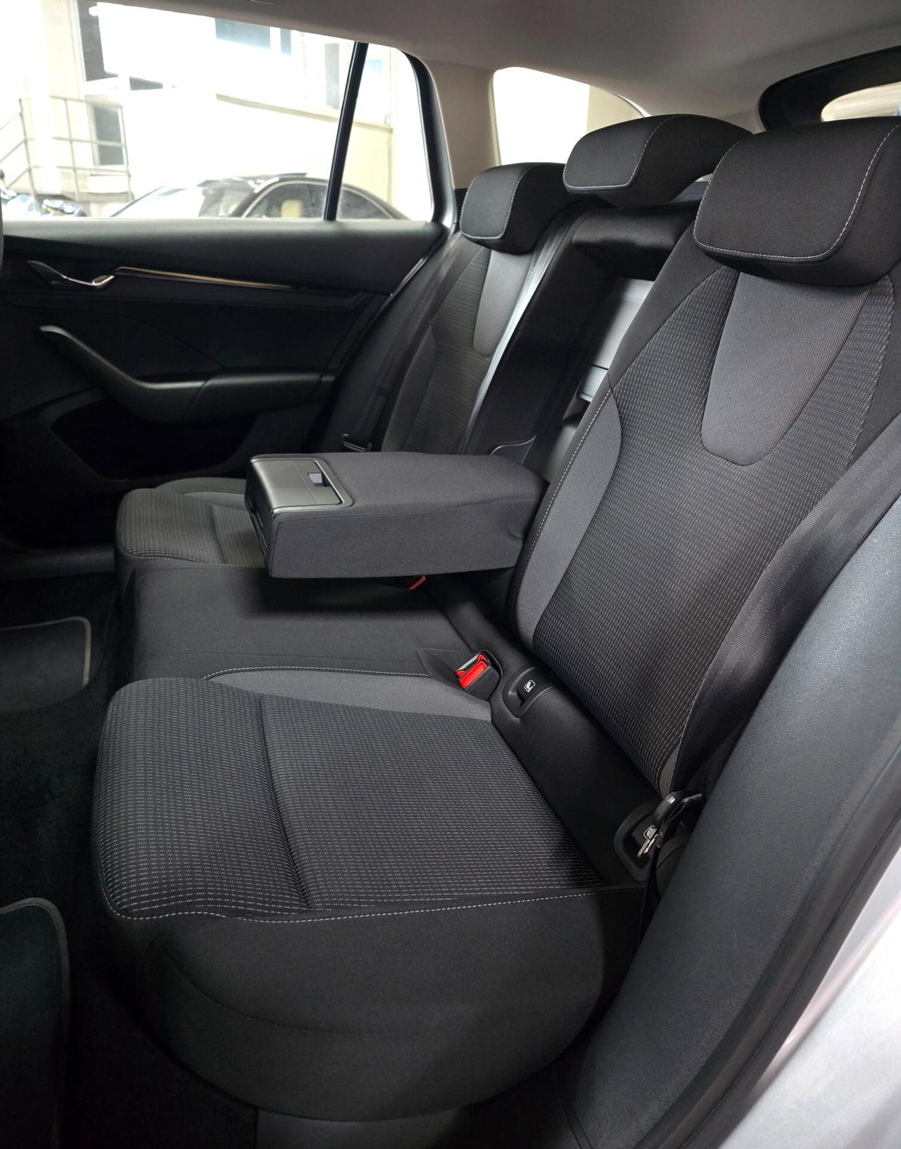 Skoda Octavia 2.0 TDI EVO station Wagon Executive