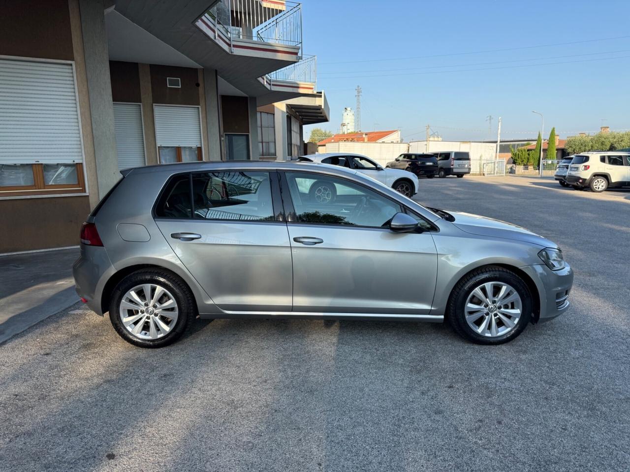 Volkswagen Golf 1.6 TDI 5p. 105 cv - Manuale