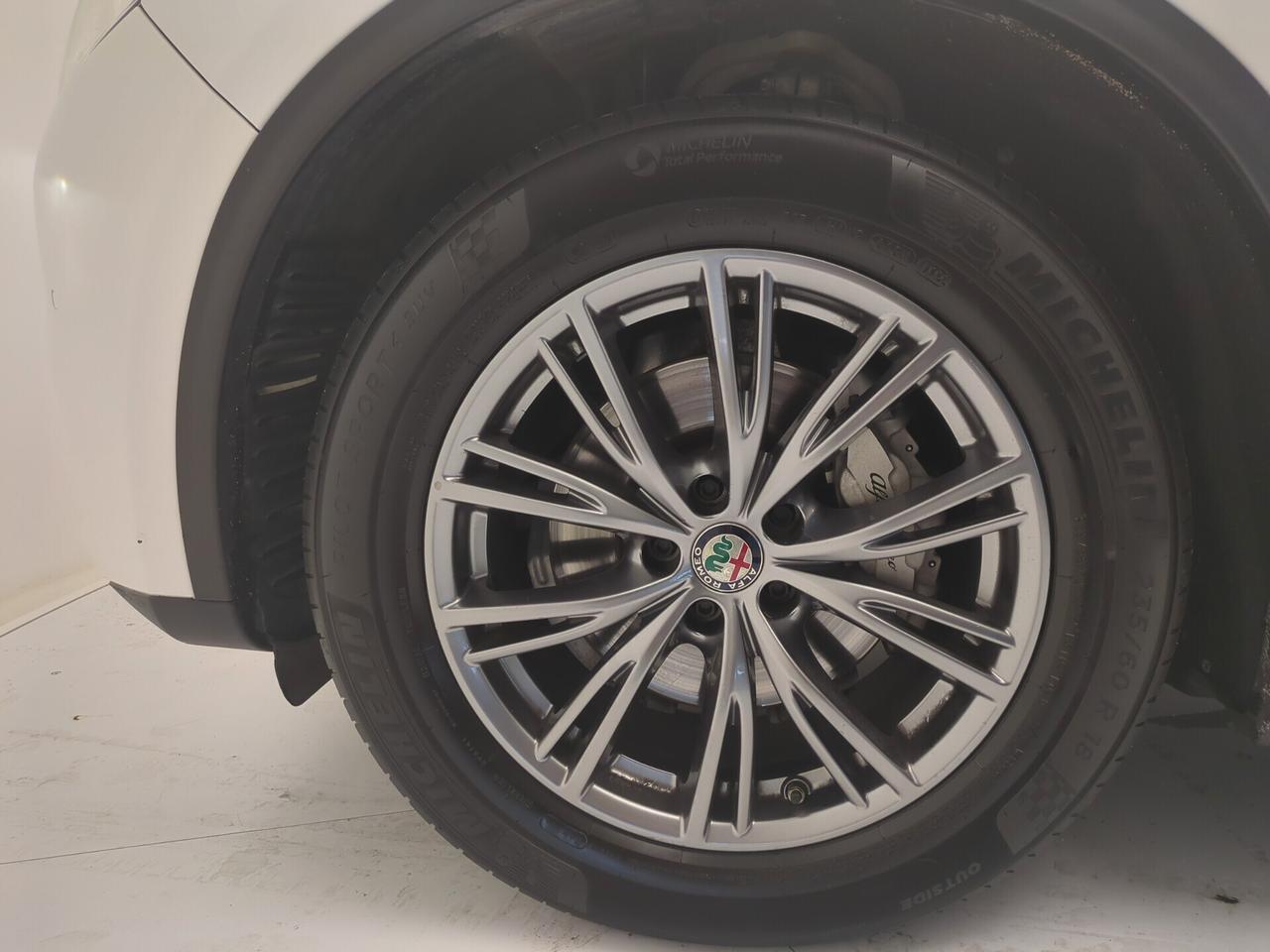 Alfa Romeo Stelvio 2.2 Turbodiesel 210 CV AT8 Q4 Business